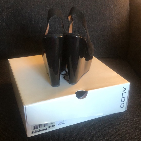 ❤️SOLD❤️Aldo wedges - Picture 3 of 5